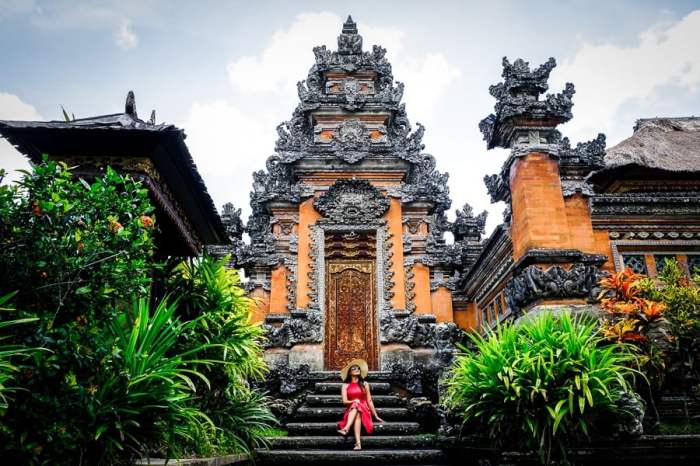 Ubud bali temple saraswati water temples pura central